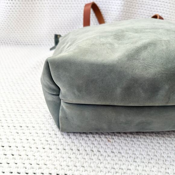 Portland Leather Goods Classic Open Medium Tote Storm Grey Leather Tan Straps - Picture 7 of 12